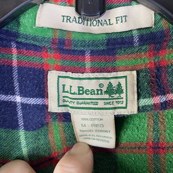 L.L. Bean Men's Green Plaid Dress Shirt - Picture 4 of 13